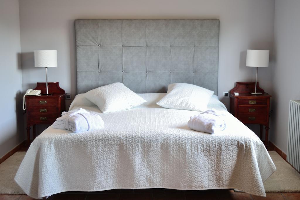Hotel La Pardina ซาบิญานิโก ภายนอก รูปภาพ